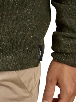 Pull en laine mélangée kaki moucheté avec une coupe droite et un col montant