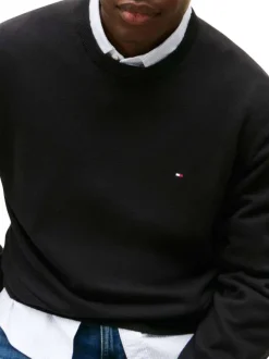 Pull Grande Taille en coton noir uni avec une coupe ajustée et un col rond