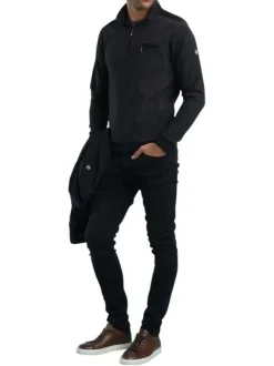 Pull gris anthracite chiné avec un col montant zippé et une poche