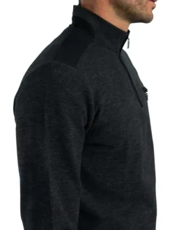 Pull gris anthracite chiné avec un col montant zippé et une poche