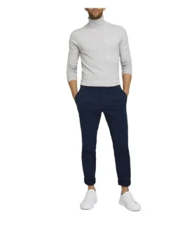 Pull gris clair chiné coupe près du corps col roulé