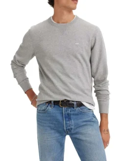 Pull gris uni avec une coupe droite un col rond et des manches longues