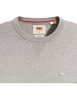 Pull gris uni avec une coupe droite un col rond et des manches longues