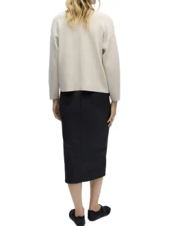 Pull gris uni coupe ample pourvu d'un col v et de manches longues