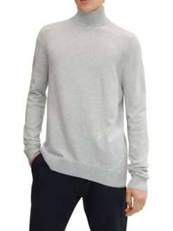 Pull gris uni coupe droite avec un col roulé et des manches longues