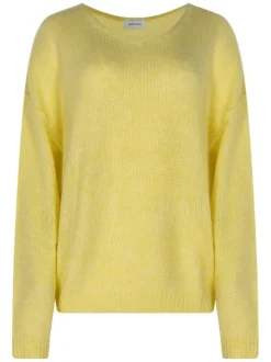 Pull jaune à coupe ample pourvu d'un col arrondi et de manches longues