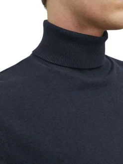 Pull marine en maille fine à coupe ajustée avec col roulé et manches longues