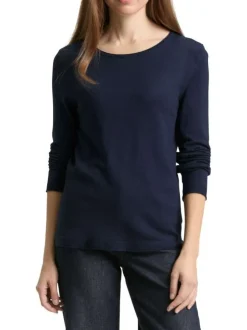Pull marine uni avec une coupe ajustée et des manches longues