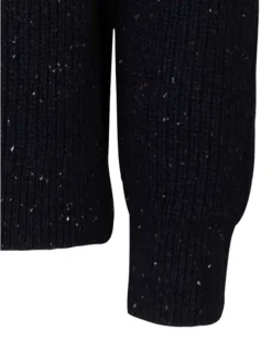 Pull marine uni avec une coupe droite et un col rond en bord côte