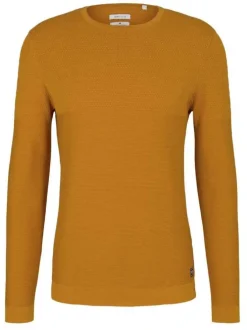 Pull moutarde en coton uni coupe près du corps col rond