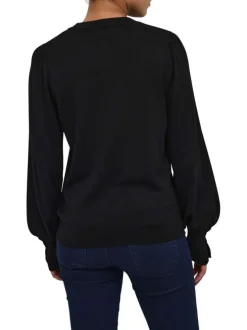Pull noir en maille fine avec une coupe ajustée et un col rond