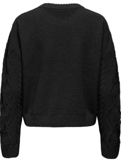 Pull noir uni avec un col rond à coupe droite et des manches longues