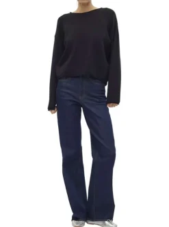 Pull noir uni à coupe ample avec un col rond et des manches longues