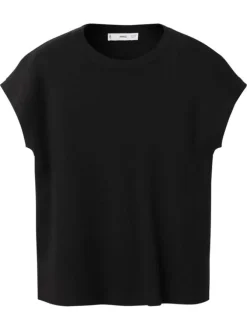 Pull noir uni pourvu d'une coupe droite et de manches courtes