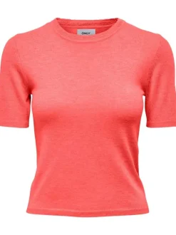 Pull pêche avec une coupe droite un col rond et en maille fine intégral