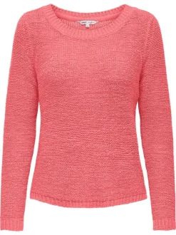 Pull rose uni avec une coupe droite et un col rond en maille tricotée