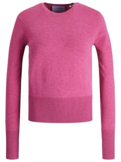 Pull rose uni coupe droite avec un col rond et des manches longues