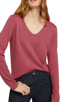 Pull rose uni coupe droite avec un col V et des manches longues