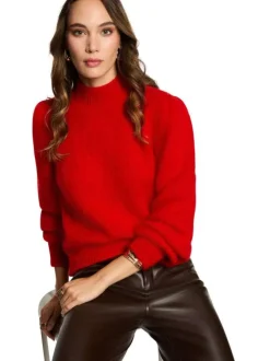 Pull rouge en maille tricotée pourvu d'un col montant et de manches longues