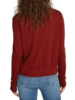 Pull rouge uni droit à col rond et à manches longues avec broderie
