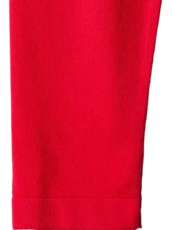 Pull rouge uni pourvu d'un col à rabats et de manches longues