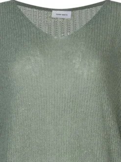 Pull vert d'eau uni avec une coupe droite à col v et des manches longues