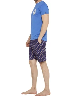 Pyjama court en coton bleu avec une coupe droite et un col rond