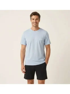 Pyjama court en coton bleu clair pourvu du logo de la marque sur la poitrine