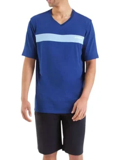 Pyjama court en coton bleu imprimé avec une coupe fermée et un col V