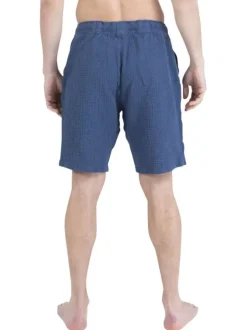 Pyjama court en coton bleu uni pourvu d'une coupe droite et d'un col tunisien