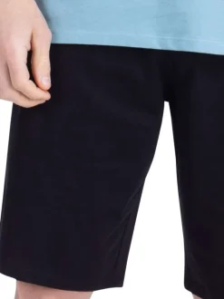 Pyjama court en coton noir uni pourvu d'une coupe droite et de manches courtes