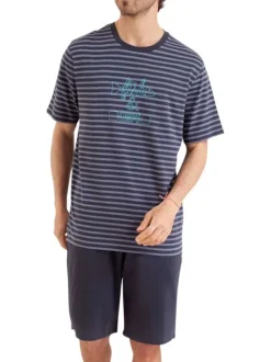 Pyjama court en coton parme rayé avec une coupe droite et un col rond