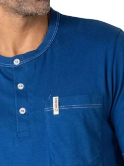 Pyjama en coton bleu à carreaux avec un col tunisien et des manches courtes