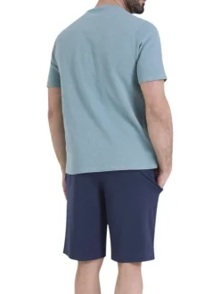 Pyjama en coton marine et bleu clair pourvu d'un col rond et de manches courtes