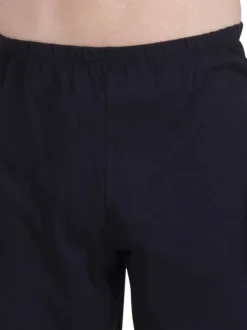 Pyjama long en coton bleu uni pourvu d'un col rond et d'une coupe droite