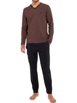 Pyjama long en coton noir imprimé géométrique avec coupe fermée et col v