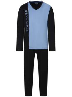 Pyjama long en coton nuit imprimé avec une coupe droite et un col v