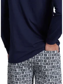 Pyjama long marine imprimé avec une coupe droite et un col rond
