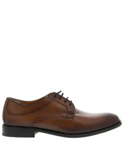 Richelieu en cuir cognac à semelle plate avec une fermeture à lacets