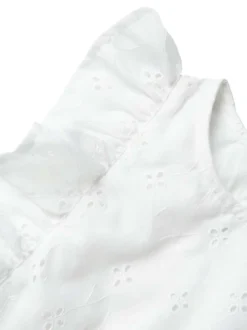 Robe courte blanche unie en dentelle ajourée à coupe ajustée sans manches