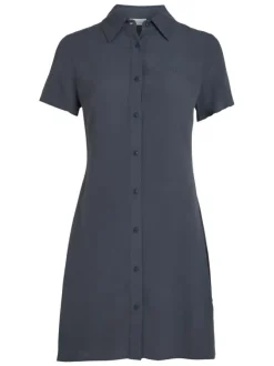 Robe chemise courte bleue ardoise unie avec une coupe cintrée et fluide