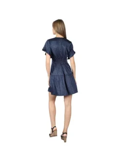 Robe courte