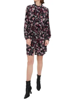 Robe courte black imprimée floral à coupe ajustée et col v