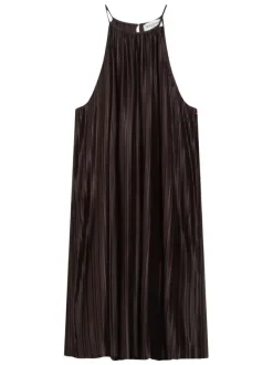 Robe courte chocolat unie sans manche pourvue d'une coupe fluide