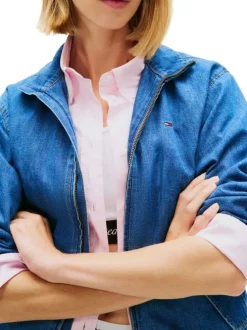 Robe courte en coton bleue unie avec une coupe trapèze et un col à revers