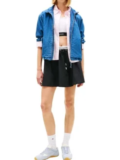 Robe courte en coton bleue unie avec une coupe trapèze et un col à revers