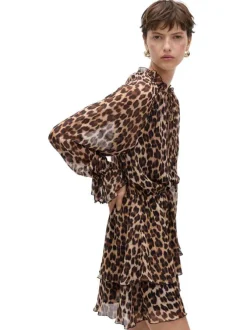 Robe courte imprimée léopard avec une coupe droite et un col rond