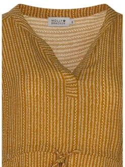 Robe courte moutarde rayée coupe ample et fluide col v et à manches courtes