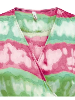 Robe courte multicolore imprimée coupe ajustée col v et à manches courtes