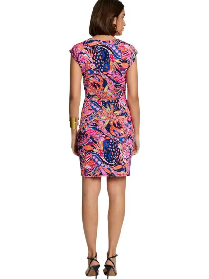 Robe courte multicolore imprimée à coupe près du corps et à col cache-coeur